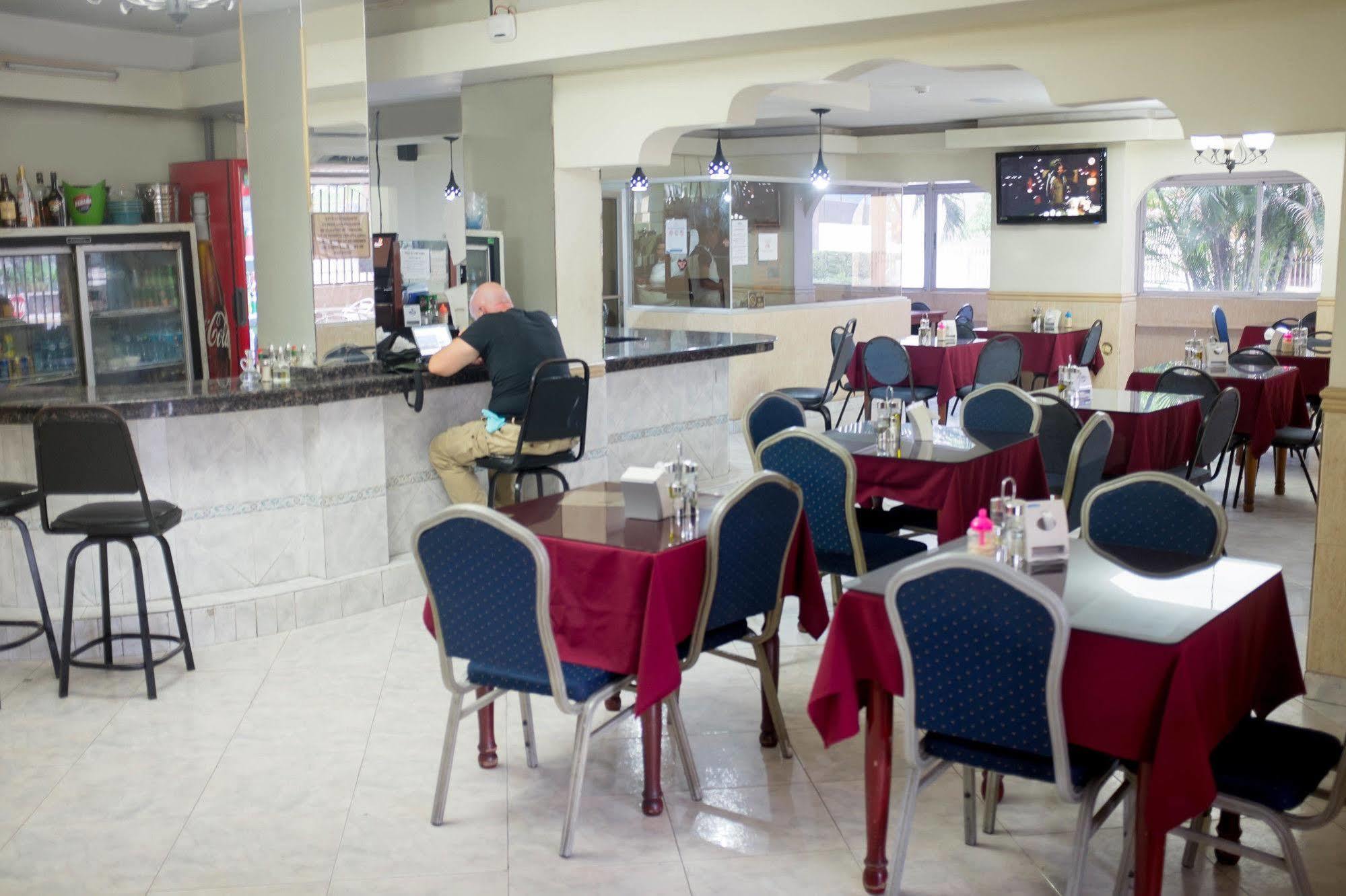 Hotel Latino Kota Panama Bagian luar foto
